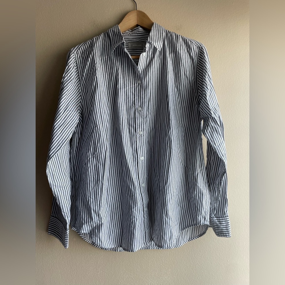 New Everlane The Must Have Shirt in Silky Cotton Size 8 Long Sleeve Women